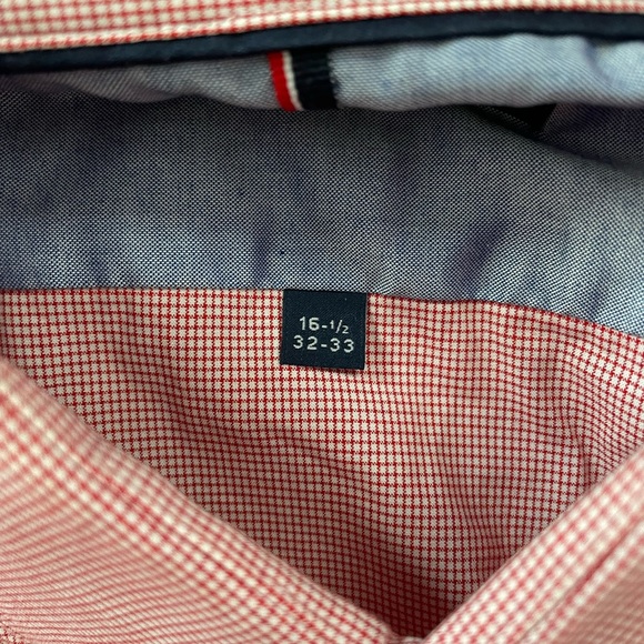 **TOMMY HILFIGER** men’s dress shirt SIZE 16 1/2 32/33 - Picture 3 of 3